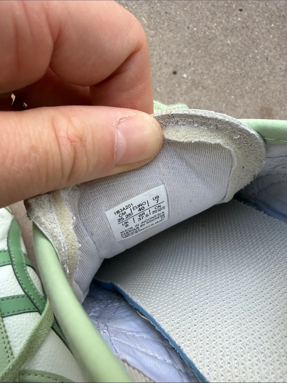 Onitsuka Tiger Mexico 66 Light Green Athletic Sneakers - Classic Two-Tone Design